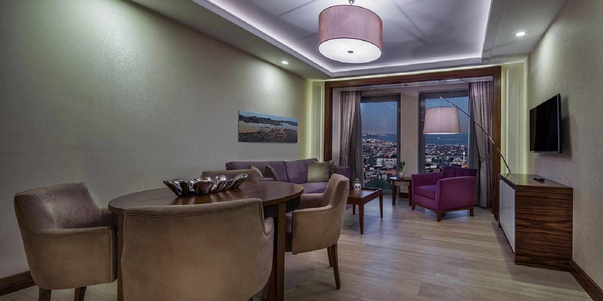 Doubletree By Hilton Istanbul Topkapi Exterior photo